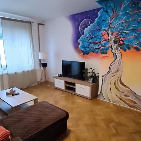 דירות וואראז'דין Moon Tree *** מראה חיצוני תמונה